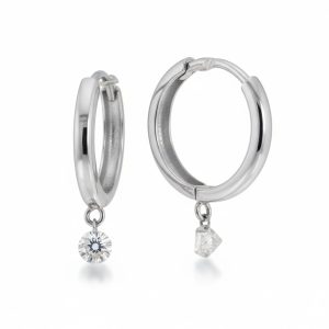 Обеци с диаманти